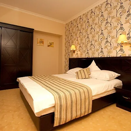 Lido 4*